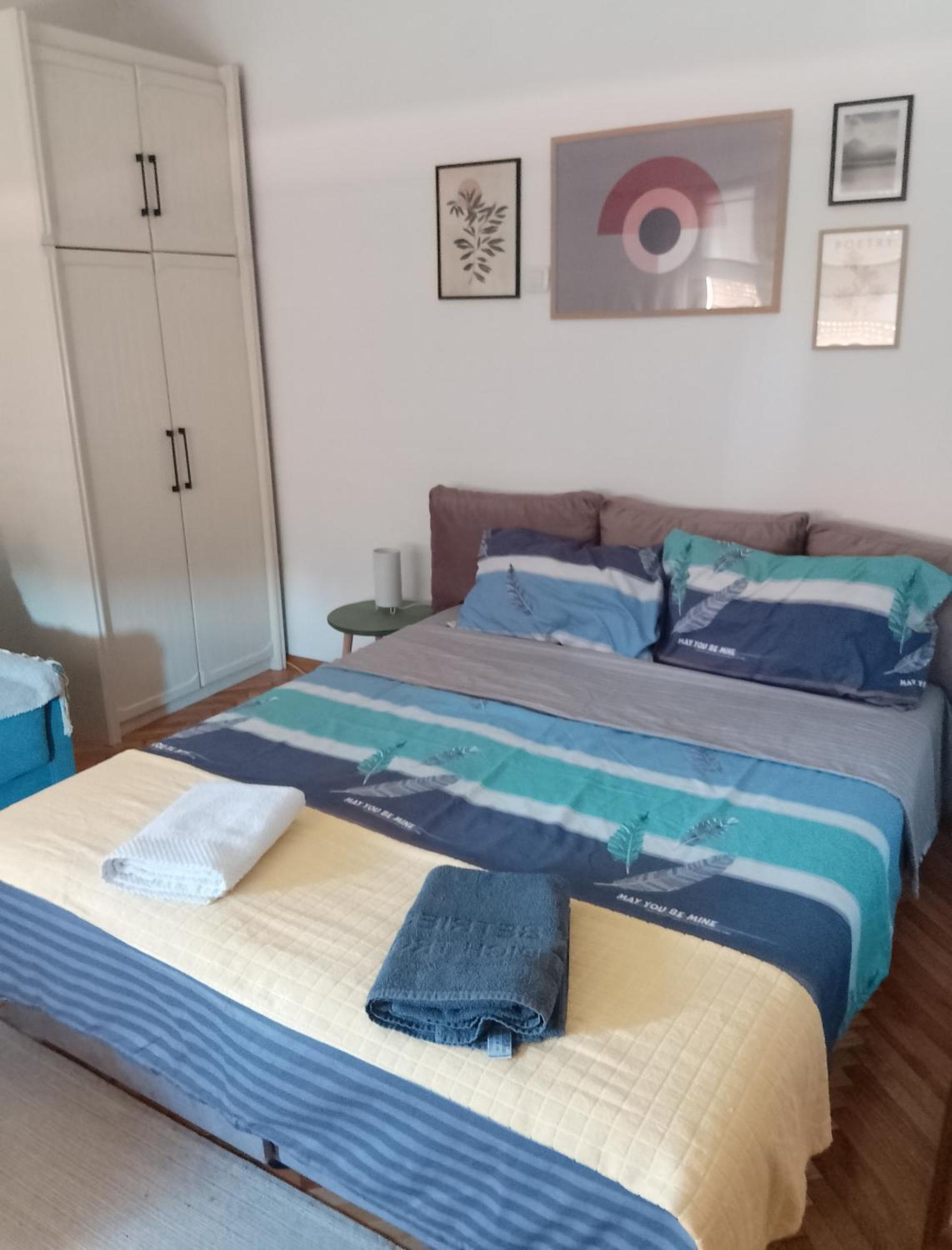 Fina Apartman Leskovac  Zewnętrze zdjęcie
